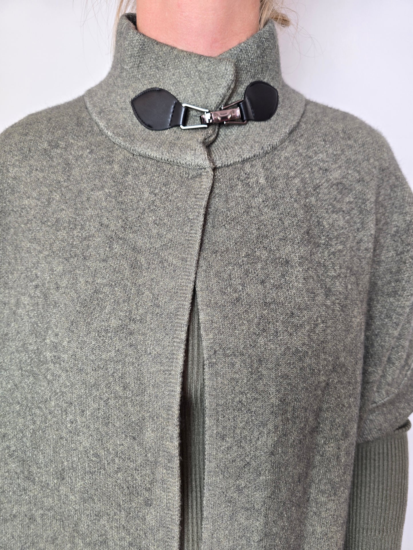 Eleganter Poncho