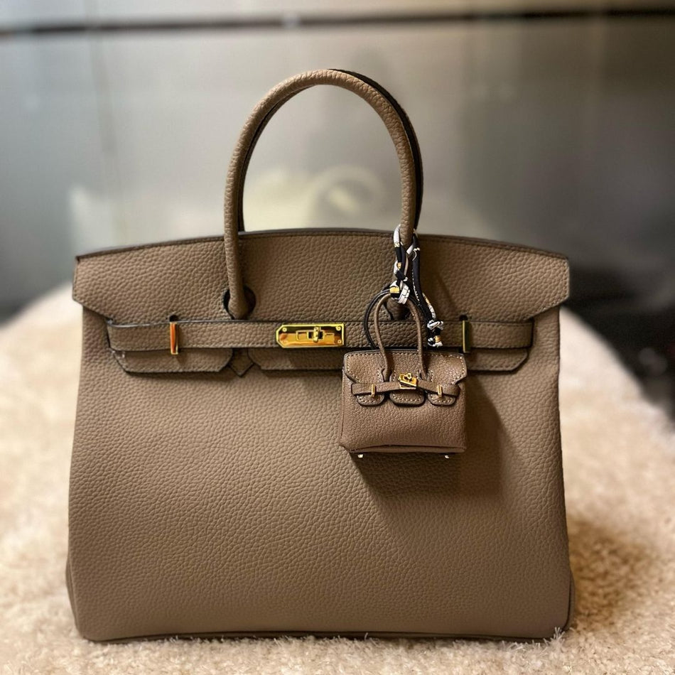 Taschenanhänger Mini Bag – Edles Accessoire mit Goldverschluss