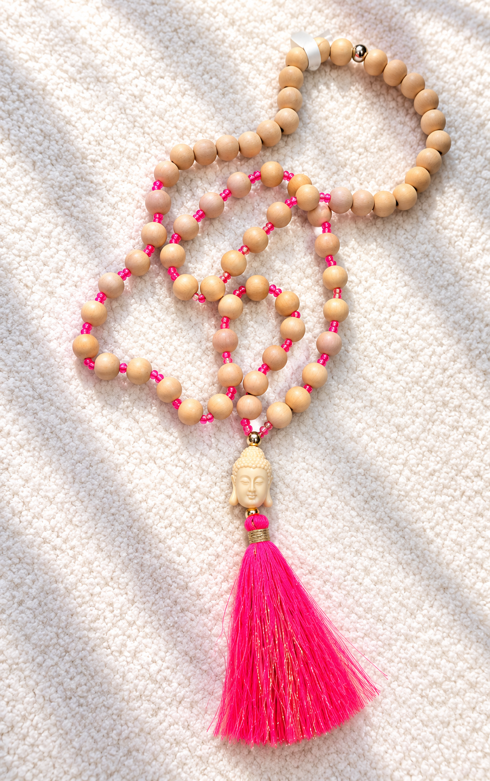 Mala Kette mit Buddha-Anhänger & Quaste Beige Neonpink