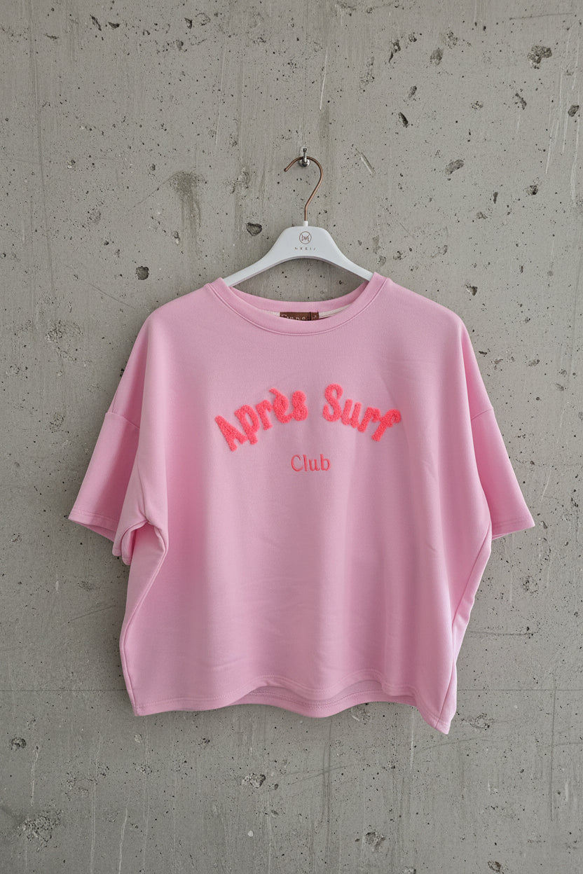 Oversize Sweater "Après Surf Club" – Bouclé-Stickerei, Sommer Look