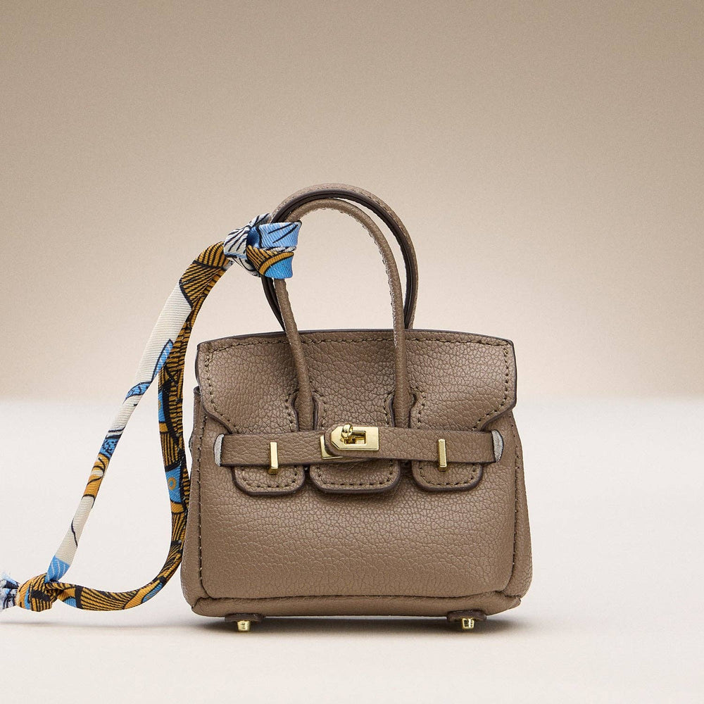 Taschenanhänger Mini Bag – Edles Accessoire mit Goldverschluss