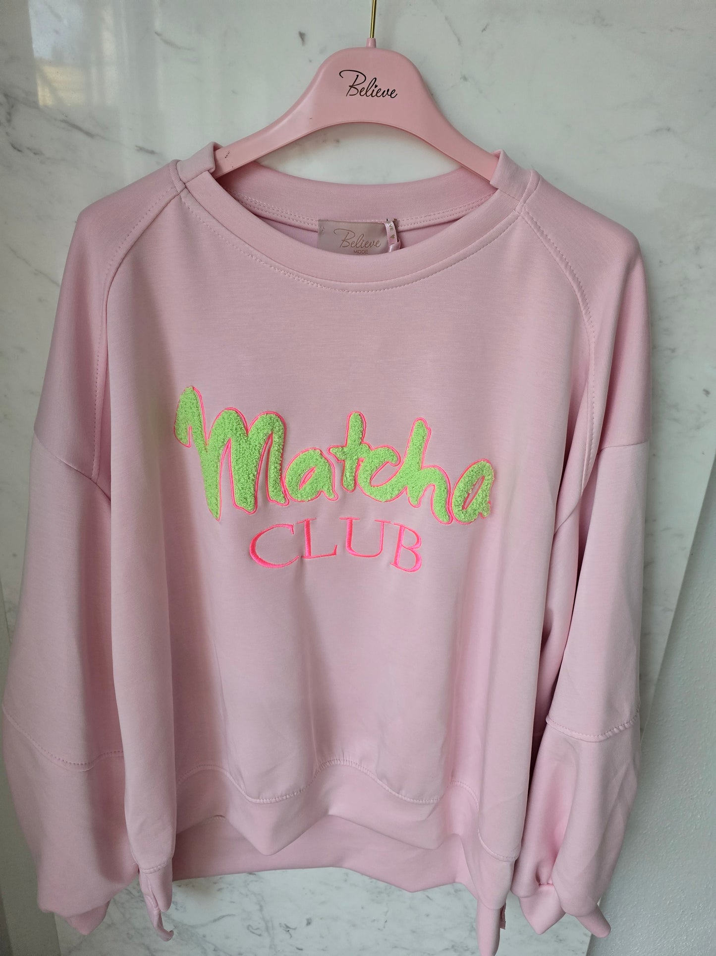 Sweater Matcha Club - versch. Farben