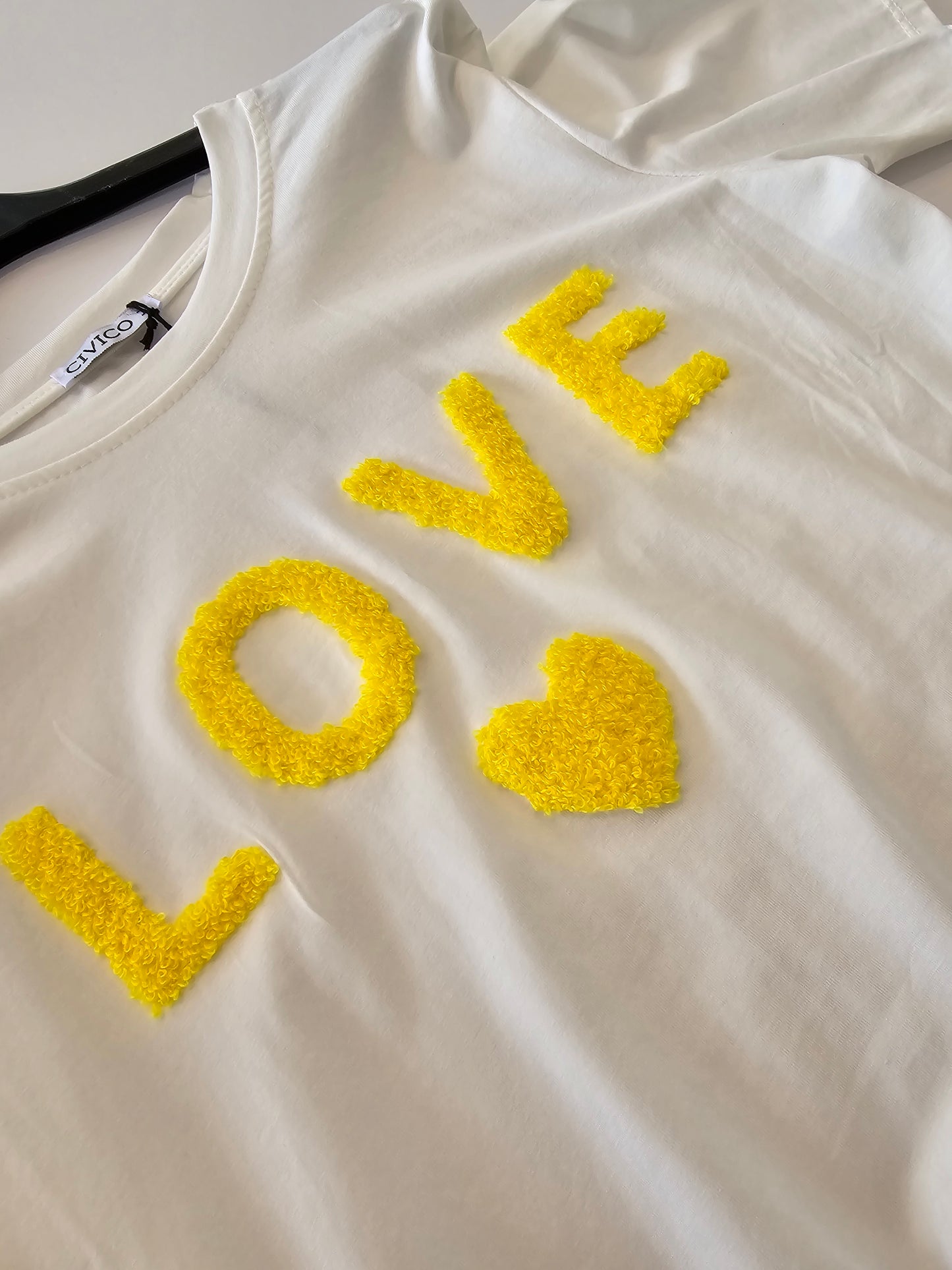 Statement T-Shirt Weiß LOVE