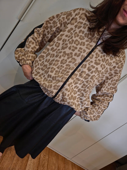 Stylische Sweater Jacke Animal Print