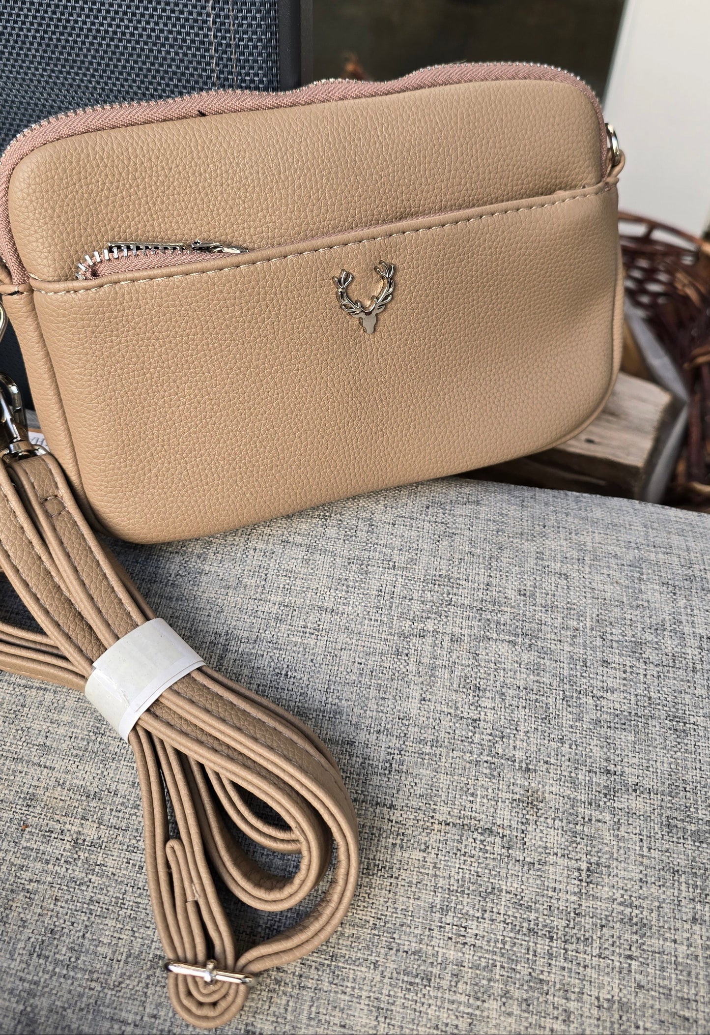 Trachtentasche Damen versch. Farben – Dirndltasche mit Hirsch | Tasche für Oktoberfest & Volksfest