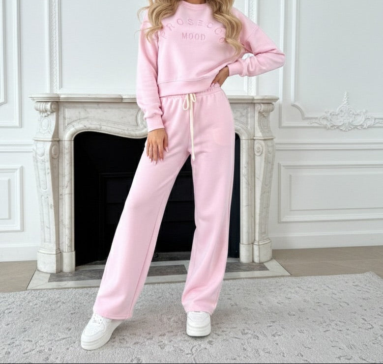 Damen Zweiteiler Prosecco Mood aus weichem Viskose Mix mit lockerem Sweatshirt und weiter Hose - bequemer Lounge- und Alltagslook