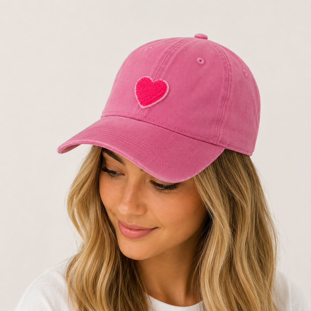 Zwillingsherz Basecap mit neonpink Herzpatch auf der Vorderseite 