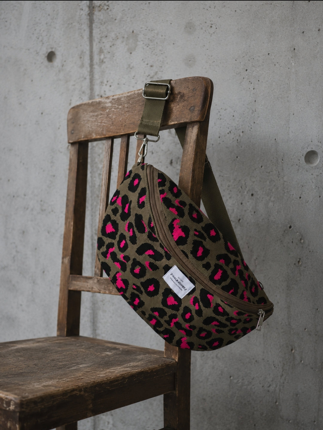 Zwillingsherz Crossbody Tasche Leo Neonpink Taupe