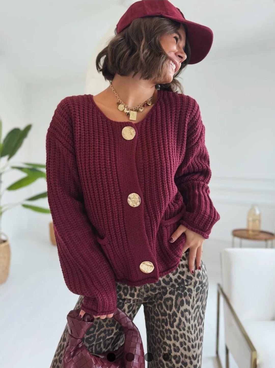 Grobstrick Cardigan Hanna mit goldenen großen Knöpfe