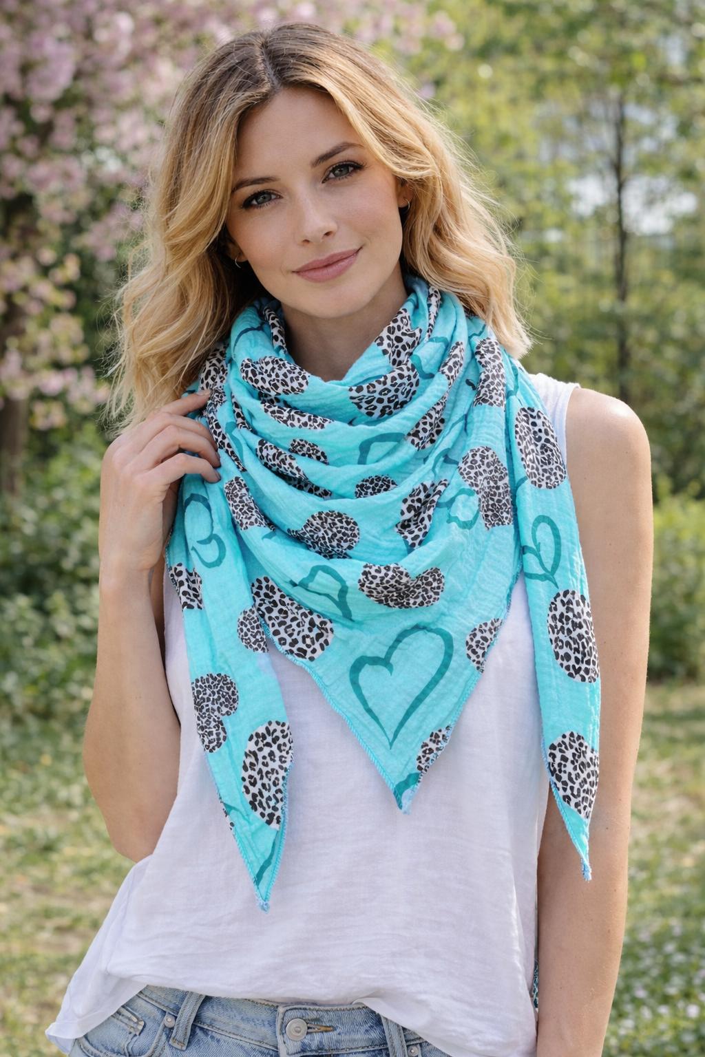 Weiches Musselin Dreieckstuch Damen mit Leo Herzdesign aus 100 % Baumwolle