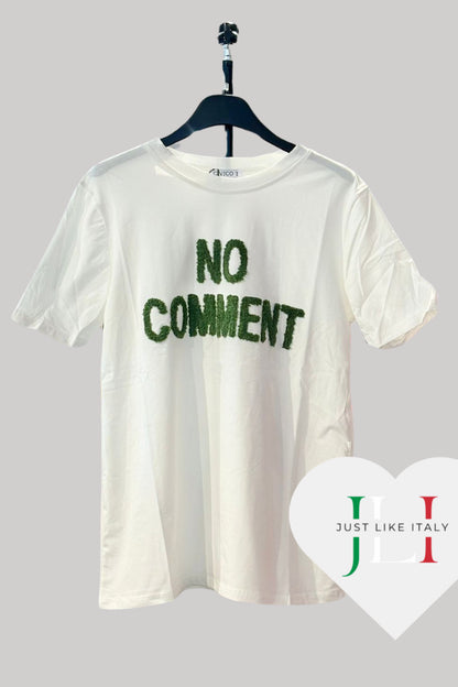 Damen T-Shirt „NO COMMENT“ – Weiß mit 3D-Bouclé-Stickerei | Statement Shirt