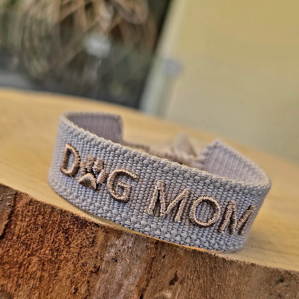 Handgefertigtes Armband „Dog Mom“ – Für stolze Hundemamas!
#13