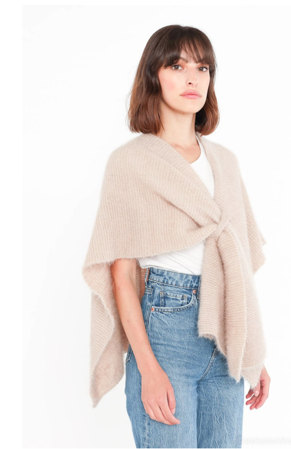 Kuscheliger Mohair Poncho mit Schlaufe