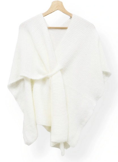 Kuscheliger Mohair Poncho mit Schlaufe