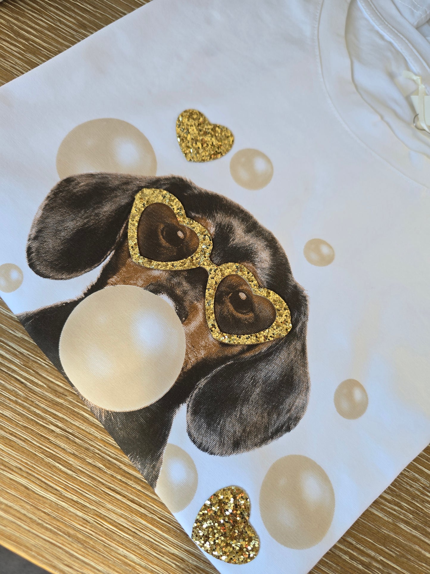 Dackel T-Shirt mit Bubblegum Print – Süßes Damen Shirt mit Hund 🐶